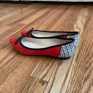 UNISA red flats 6.5